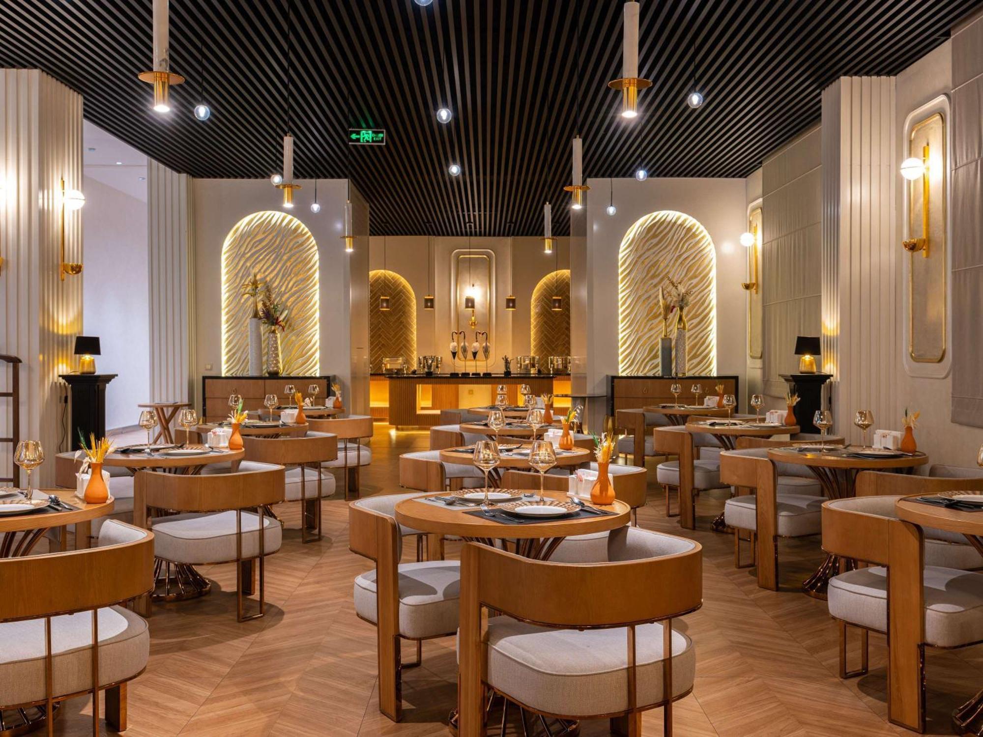 Moevenpick Samarkand Ngoại thất bức ảnh