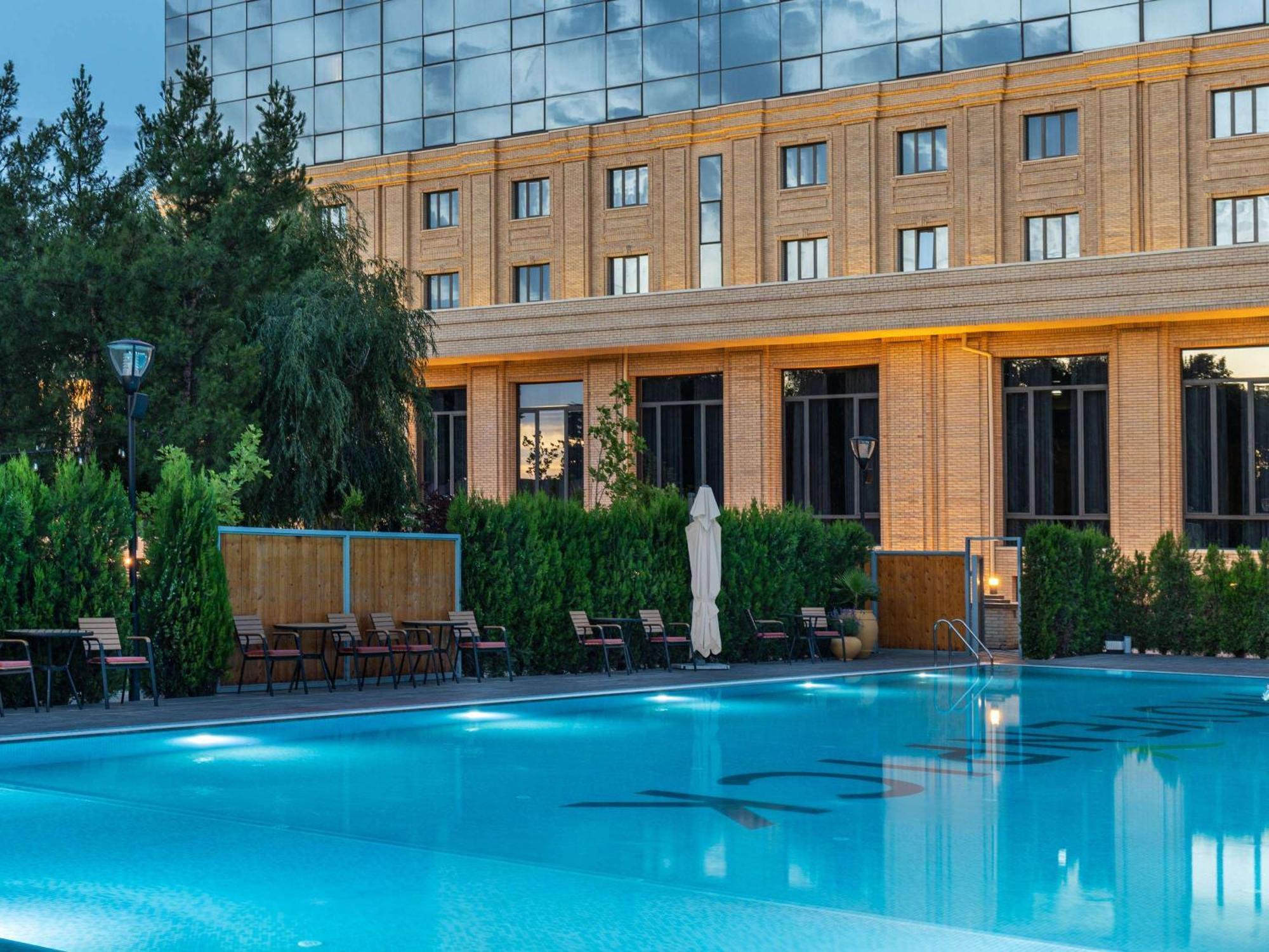 Moevenpick Samarkand Ngoại thất bức ảnh